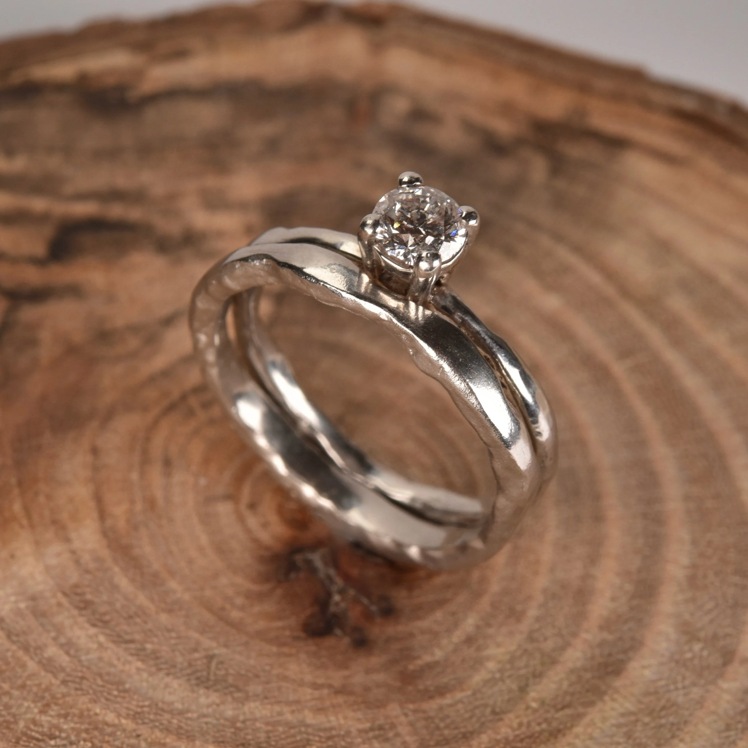 https://www.erincox.co.uk/rings/4-claw-diamond-solitaire-ring