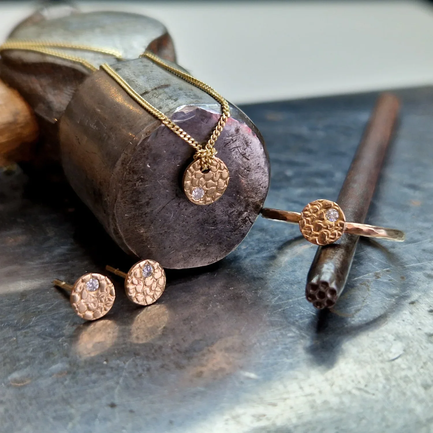 THE DOLLY COLLECTION