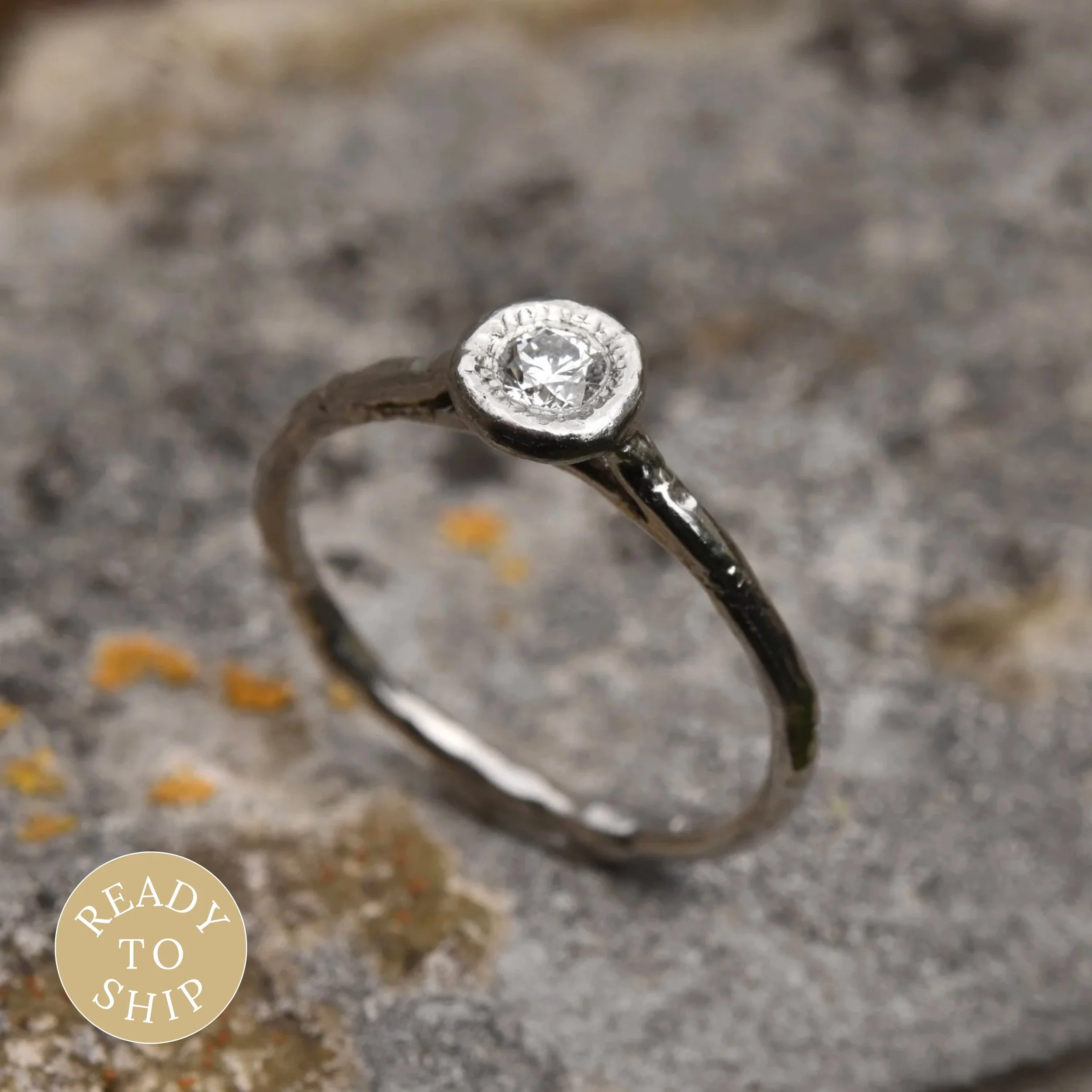 Platinum spectacle set 3.4mm diamond molten solitaire