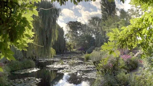 MONET'S GARDEN