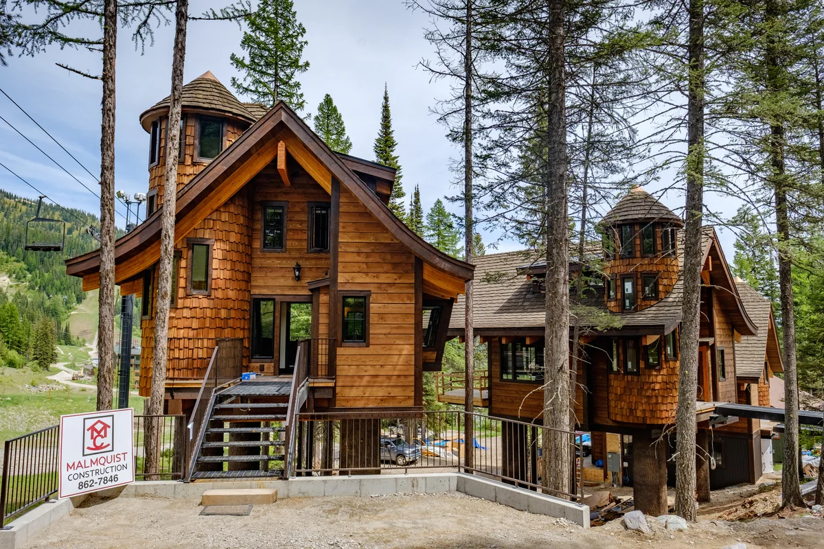 Malmquist construction built for the snow bear chalets.jpg