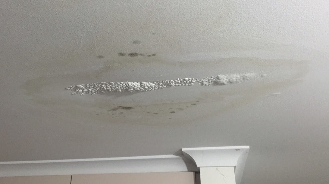 Signs You Need Emergency Roof Leak Repair