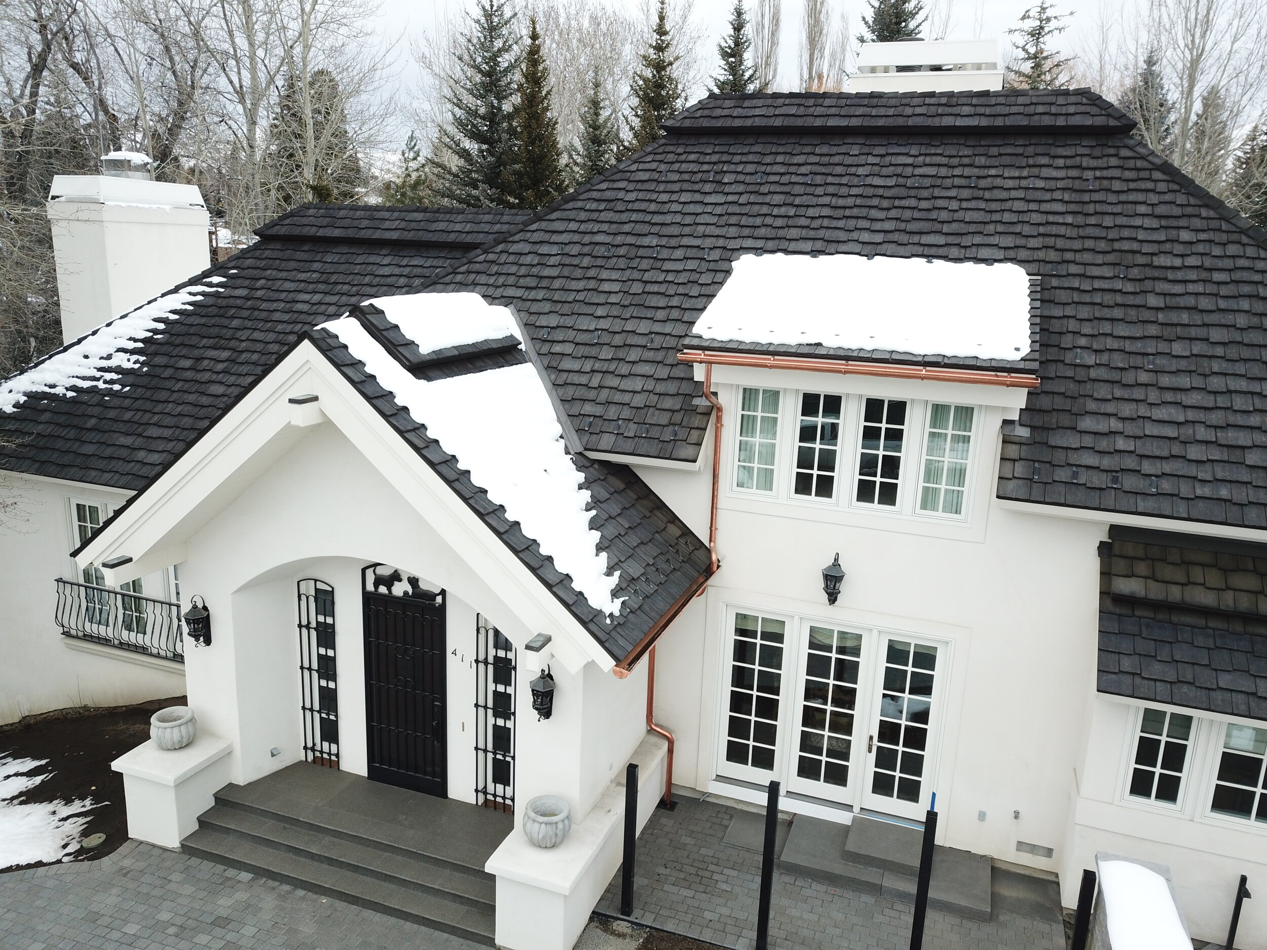 Black Roofing Adding Drama to Your Home’s Exterior