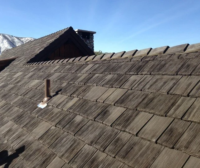 Comparing Cedar Shakes vs Asphalt Shingles Costs