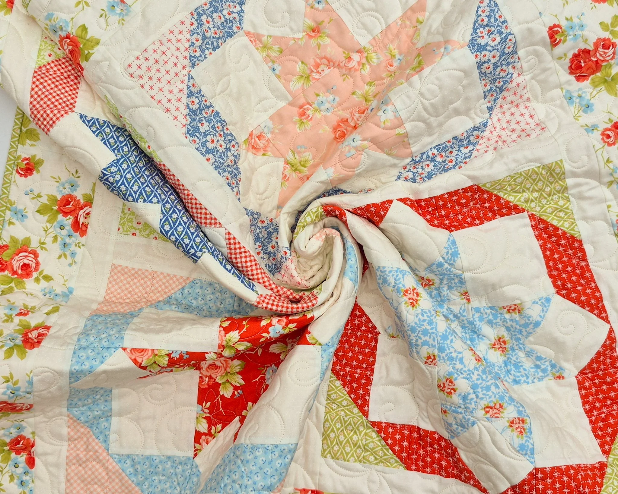 Spin Pattern Stella Spin Quilt Pattern in Rosie — Katie Mae Quilts