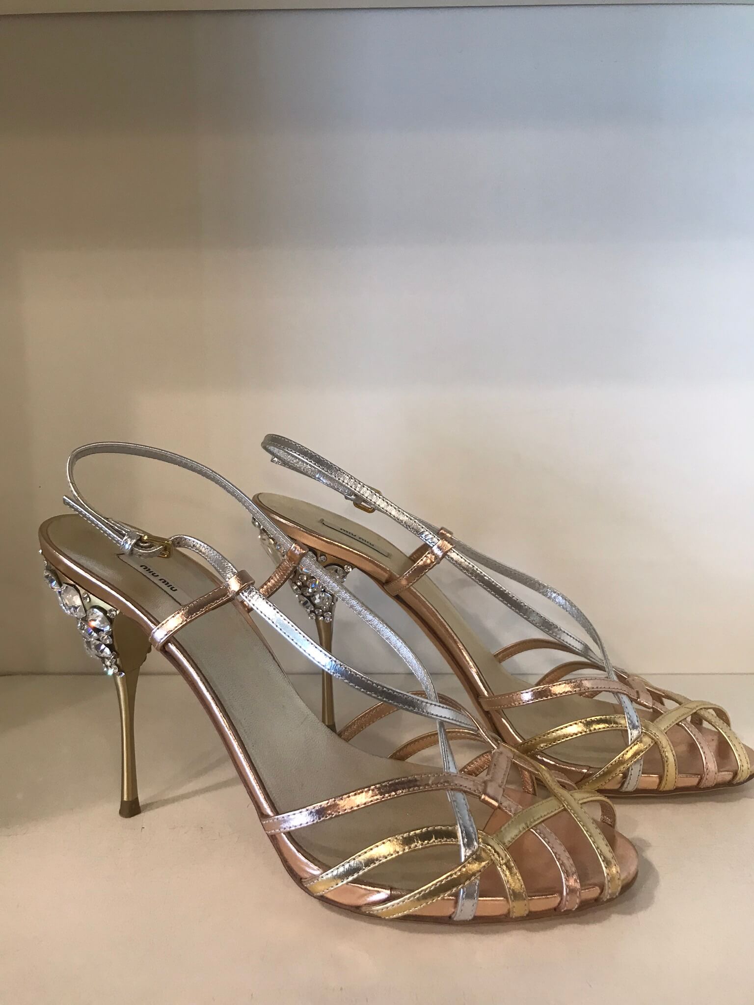 miu miu sandals