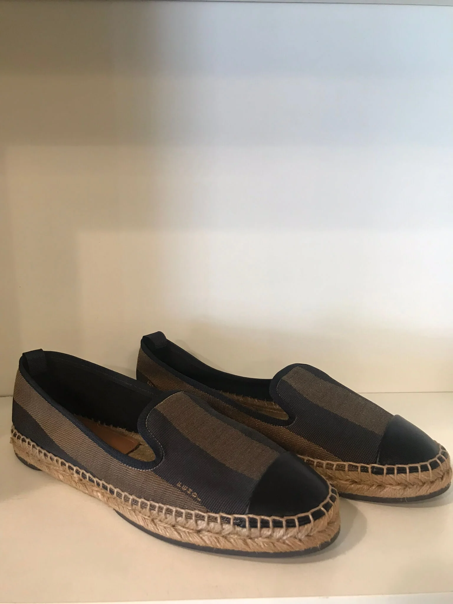 espadrilles fendi