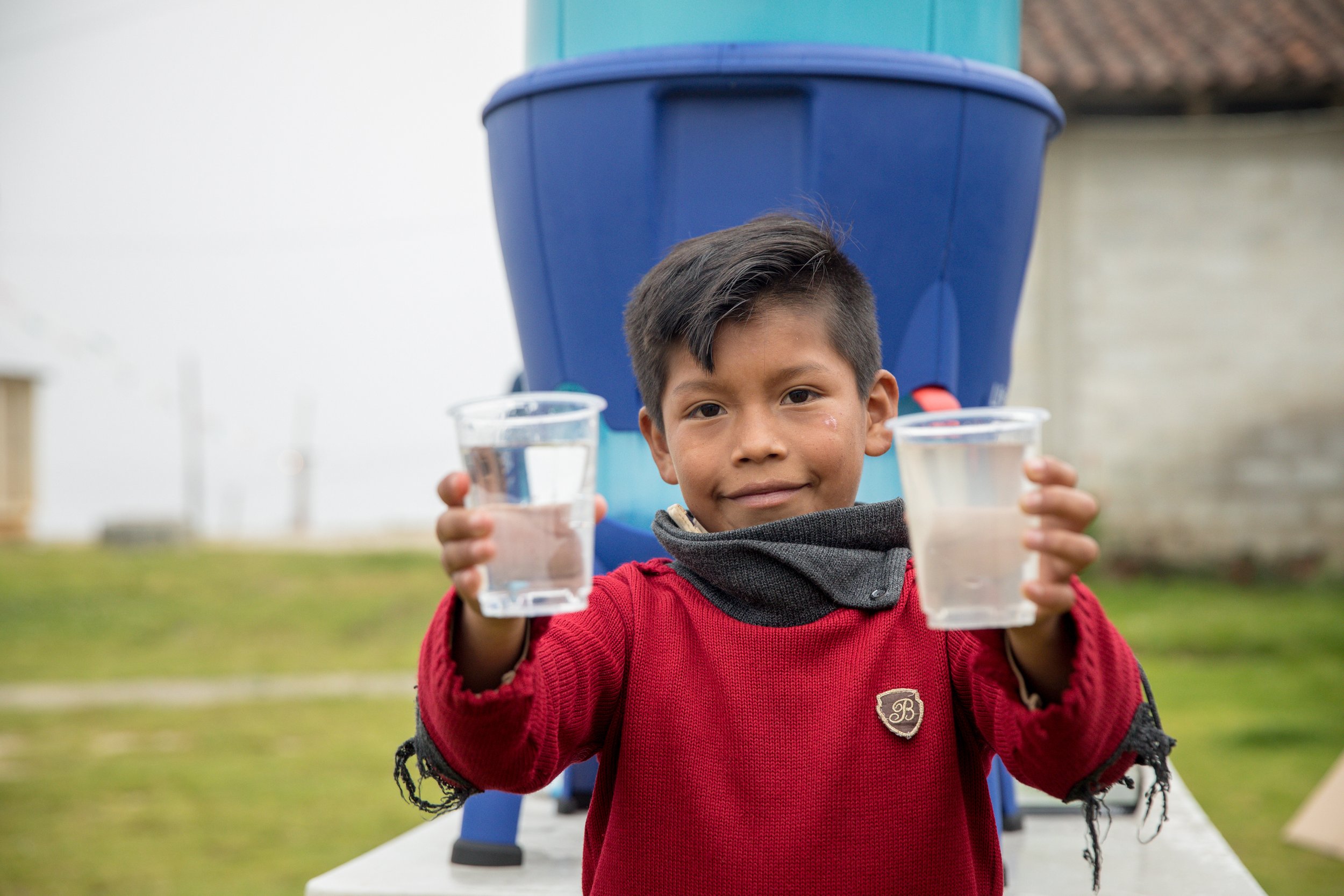 LifeStraw-Community_Cobalt-Blue_Give-Back-Clean Dirty-Water-Cups_Mexico_18.jpg