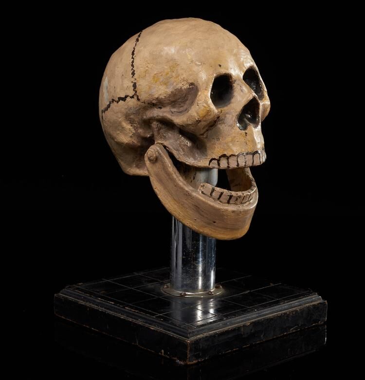 Anonymous (Side view)