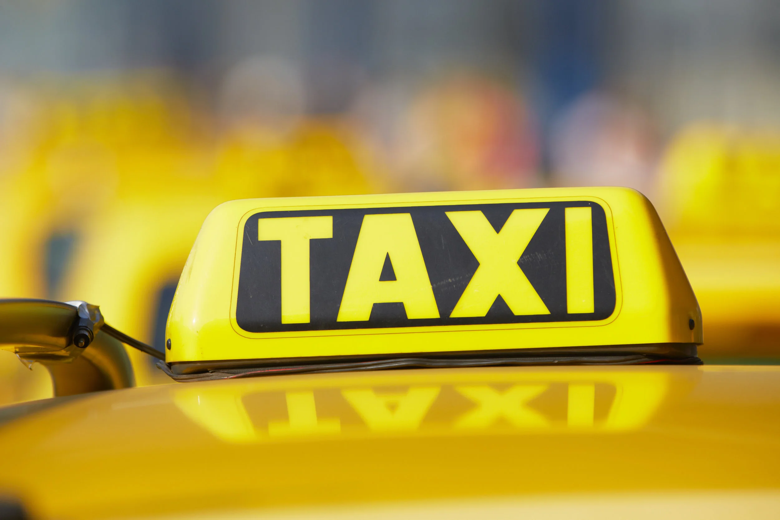 033840500-taxi.jpeg