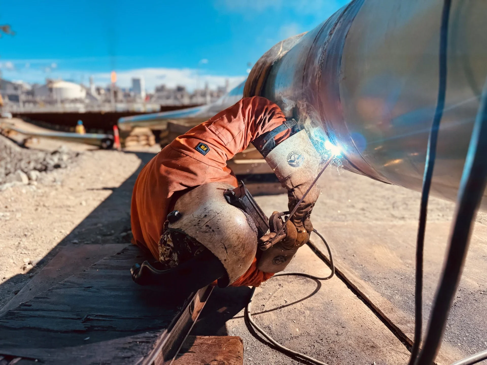Australian gas giant signs deal for LNG from $30 billion Ksi Lisims BC megaproject