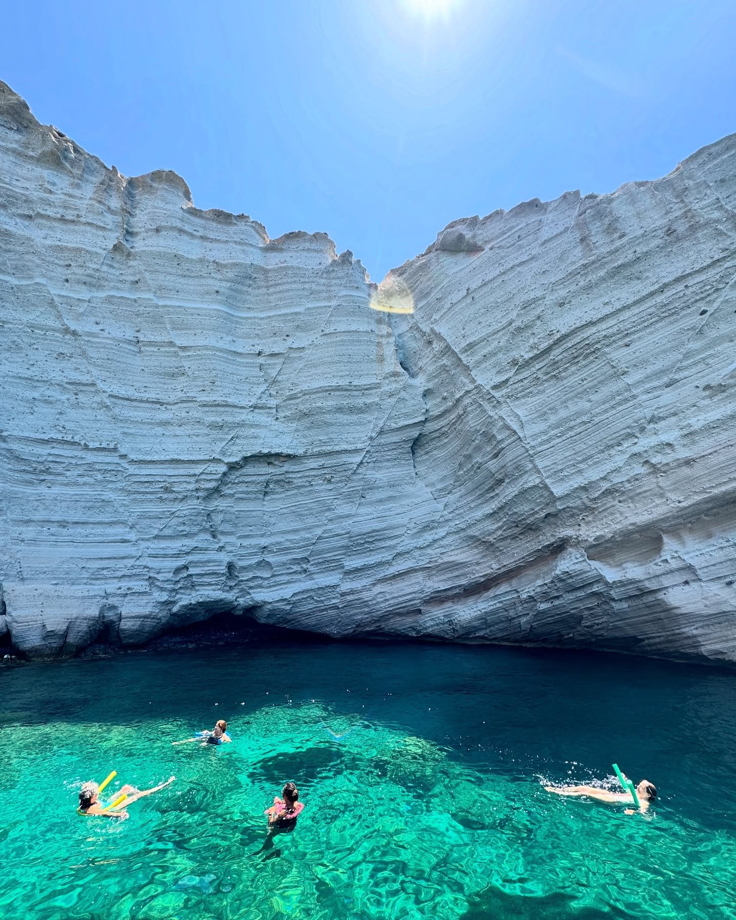 The Aegean was our backdrop and the Greek gods were our theme, and these incredible humans tied it all together with their openness, kindness, and joy. ✨✨✨&thinsp;&thinsp;&thinsp;
&thinsp;&thinsp;&thinsp;
Thank you, yogis, for putting your faith in u