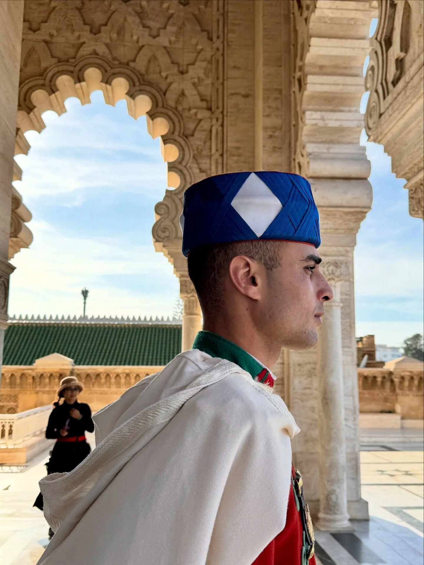 𝐌𝐨𝐫𝐨𝐜𝐜𝐚𝐧 𝐀𝐝𝐯𝐞𝐧𝐭𝐮𝐫𝐞 𝟐𝟎𝟐𝟓&thinsp;&thinsp;
&thinsp;𝘳𝘦𝘤𝘢𝘱 𝘱𝘢𝘳𝘵 𝘐 &thinsp;
&thinsp;
Our first day, we visited the 𝐇𝐚𝐬𝐬𝐚𝐧 𝐈𝐈 𝐌𝐨𝐬𝐪𝐮𝐞 in Casablanca and the 𝐌𝐚𝐮𝐬𝐨𝐥𝐞𝐮𝐦 𝐨𝐟 𝐌𝐨𝐡𝐚𝐦𝐦𝐞𝐝 𝐕 in Rabat. The