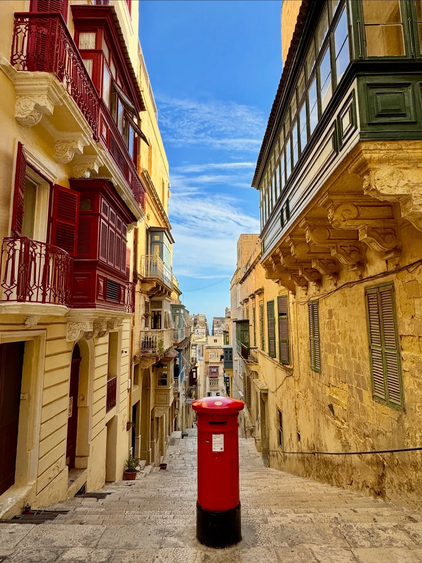 𝐌𝐚𝐥𝐭𝐚 with @alo1881

𝘖𝘤𝘵𝘰𝘣𝘦𝘳 2025 🏛️&hearts;️🐴🩻🗝️&thinsp;&thinsp;
&thinsp;&thinsp;
I&rsquo;ve been interested in going to Malta for a while. My dad visited the island many times when he was in the navy 60+ years ago. It&rsquo;s a fasc