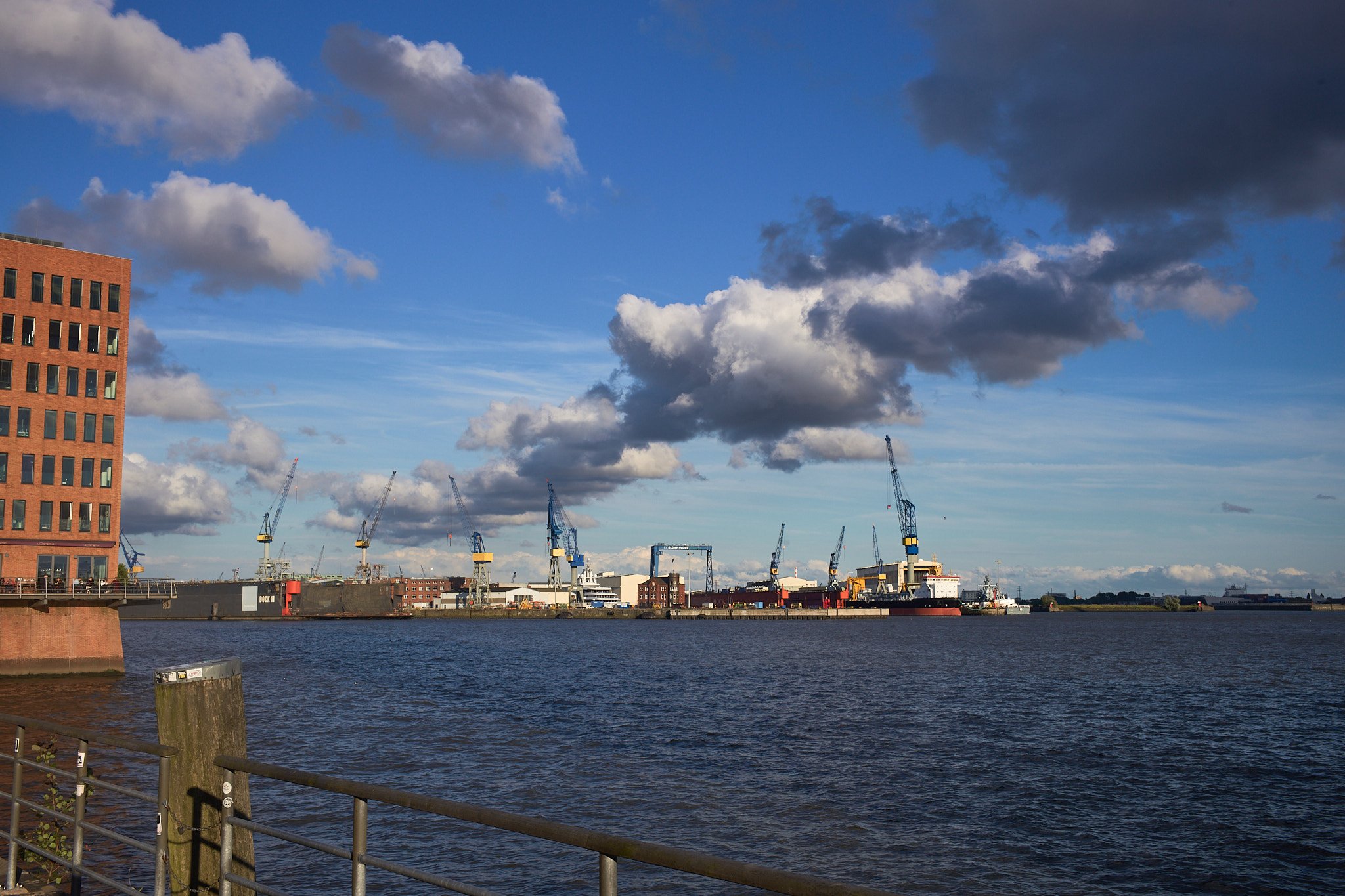 L1005593.jpg