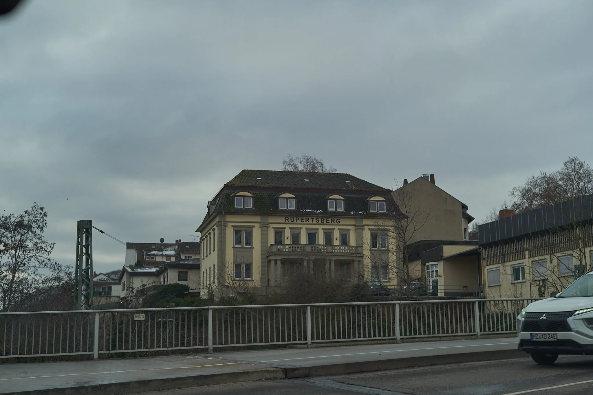 L1006870.jpg