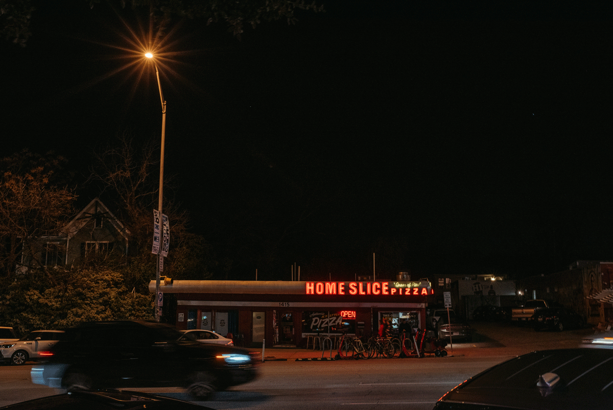LIZRACHELPHOTO-HOMESLICEPIZZA-AUSTIN-TEXAS.gif
