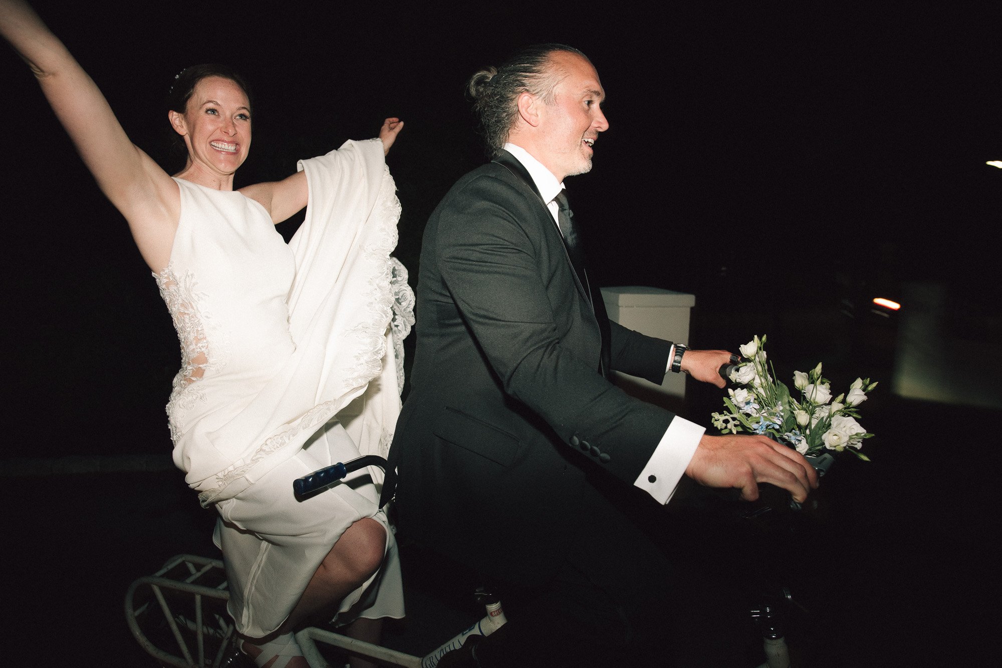 LIZRACHELPHOTO-CHEVYCHASE-MD-WEDDING-PHOTOGRAPHER-BACKYARD-GARDEN-WEDDING-102.jpg