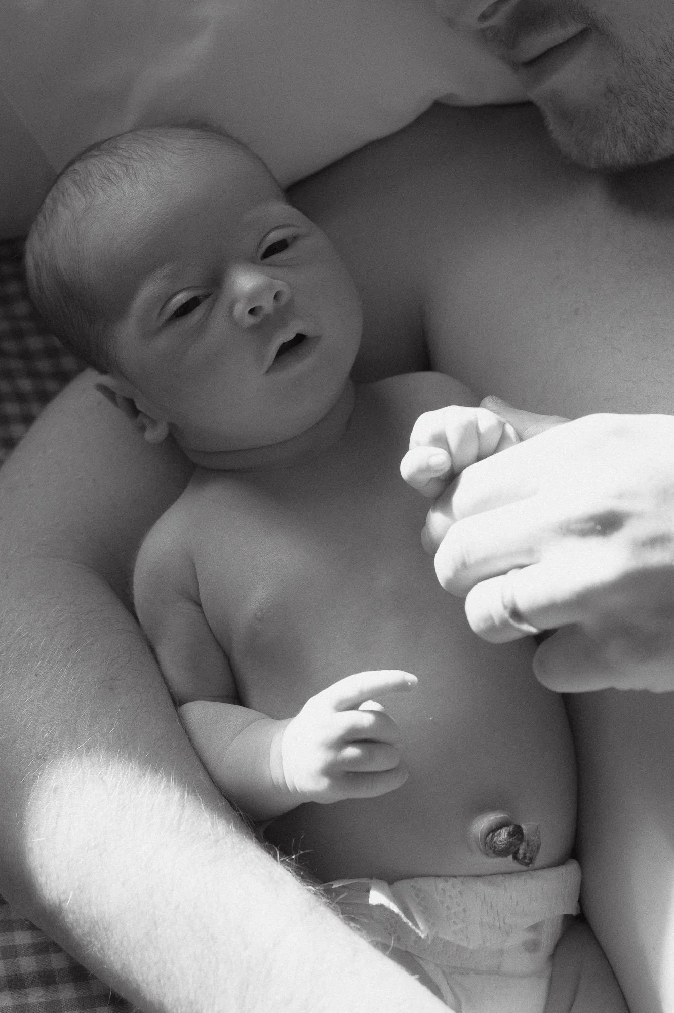 MATERNITY-MOTHERHOOD-IN-HOME-SESSION-DC-PHOTOGRAPHER-LIZRACHELPHOTO-15.jpg