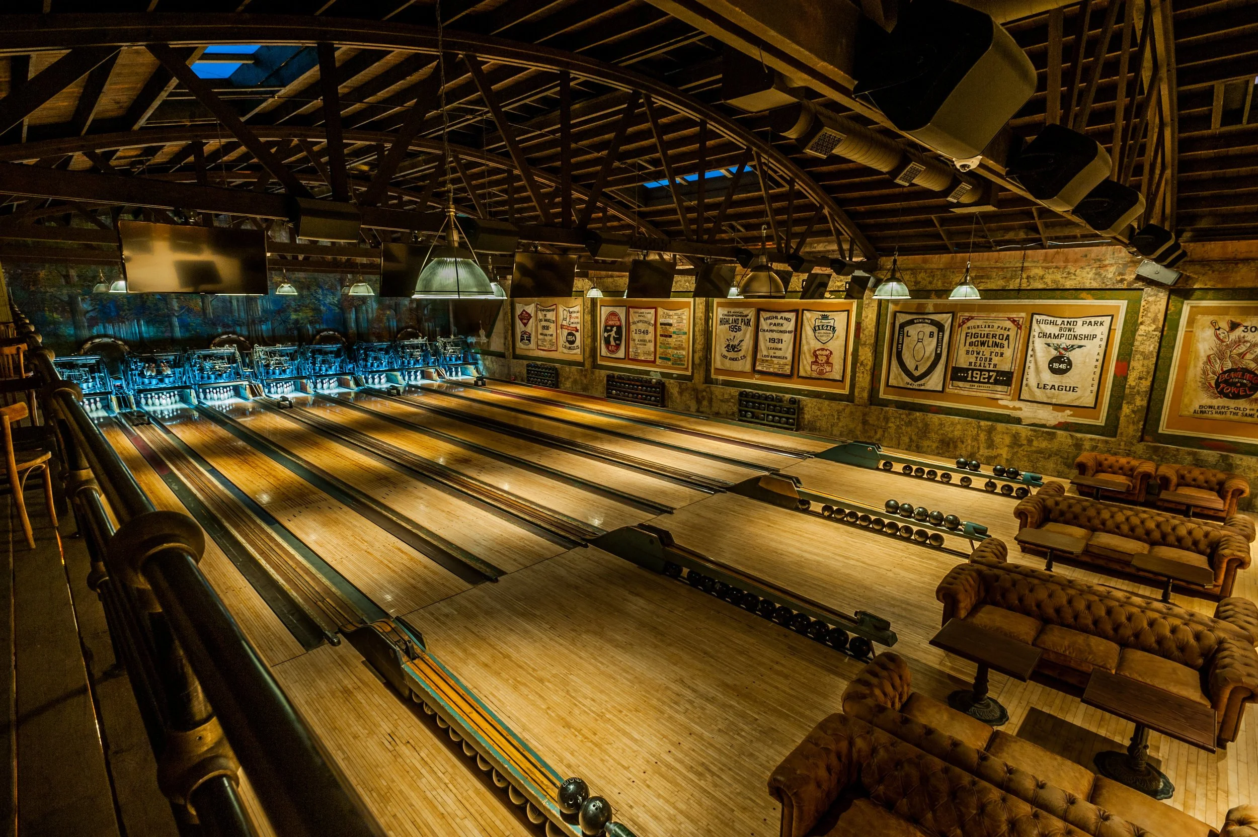 What Makes Highland Park Bowl Different From Every Other Alley (Copy)