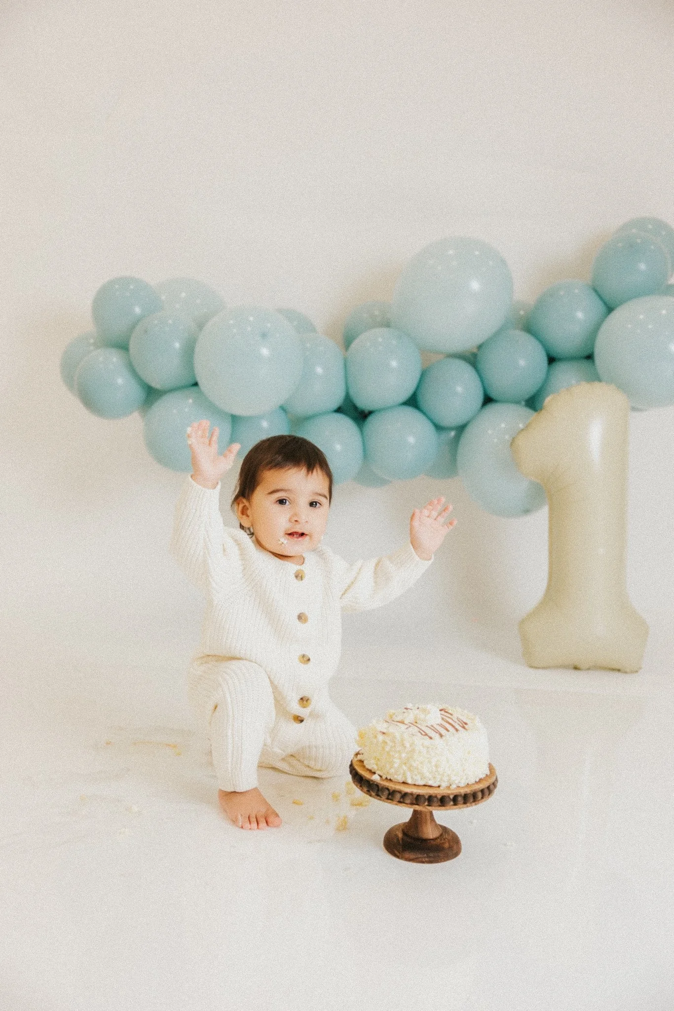 simple baby boy cake smash brampton-7.jpg