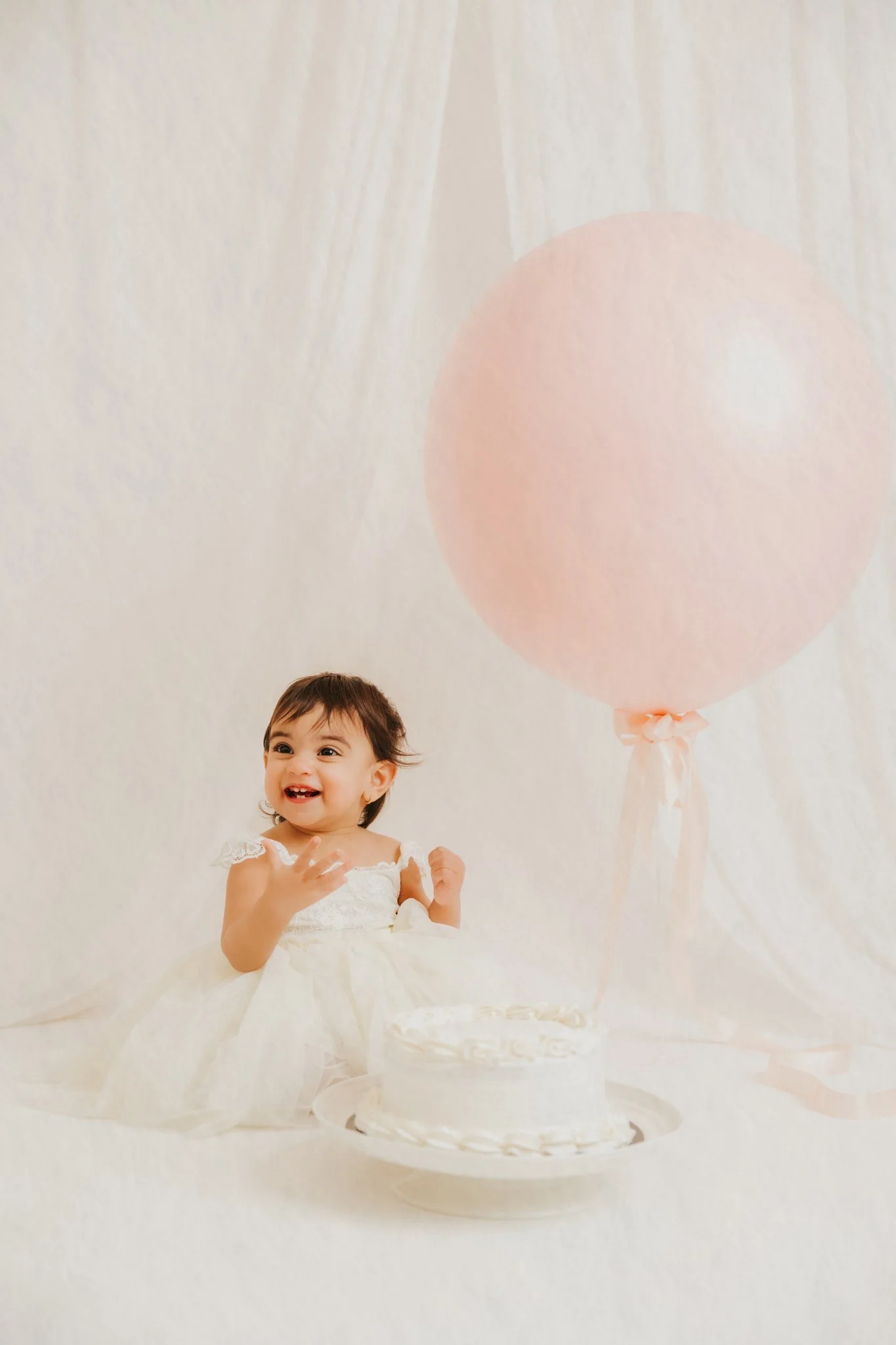 baby girl brampton cake smash one photographer-5.jpg