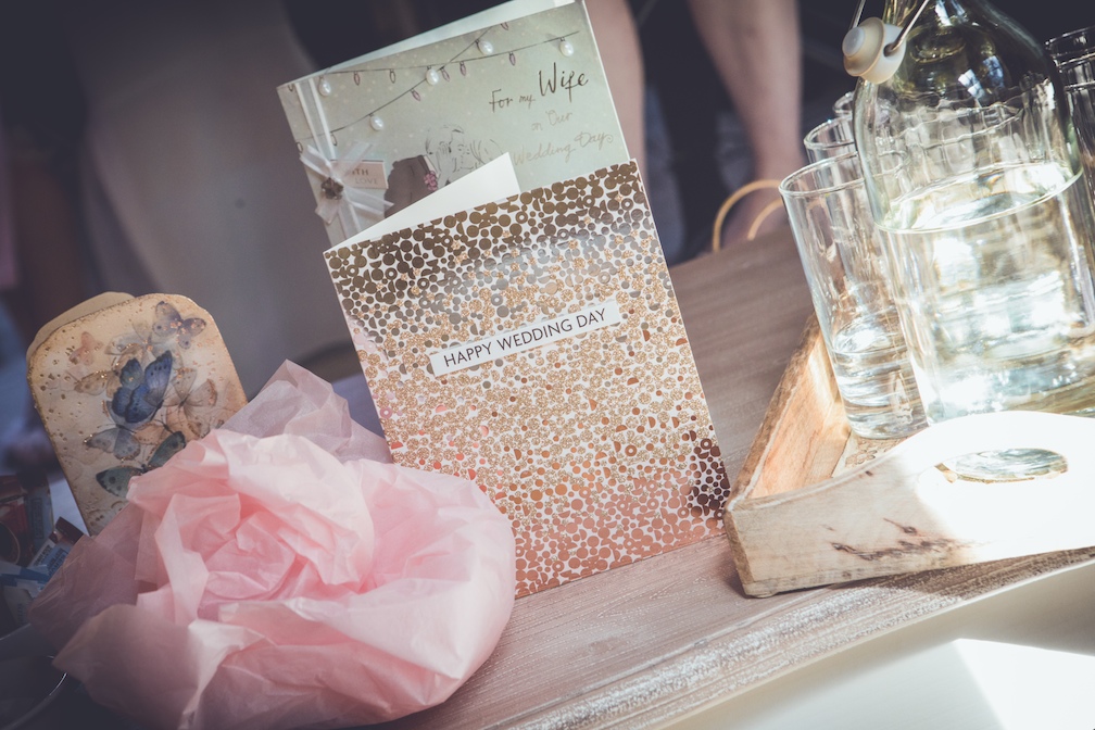 Wedding photography Cheshire at Oak tree of Peover