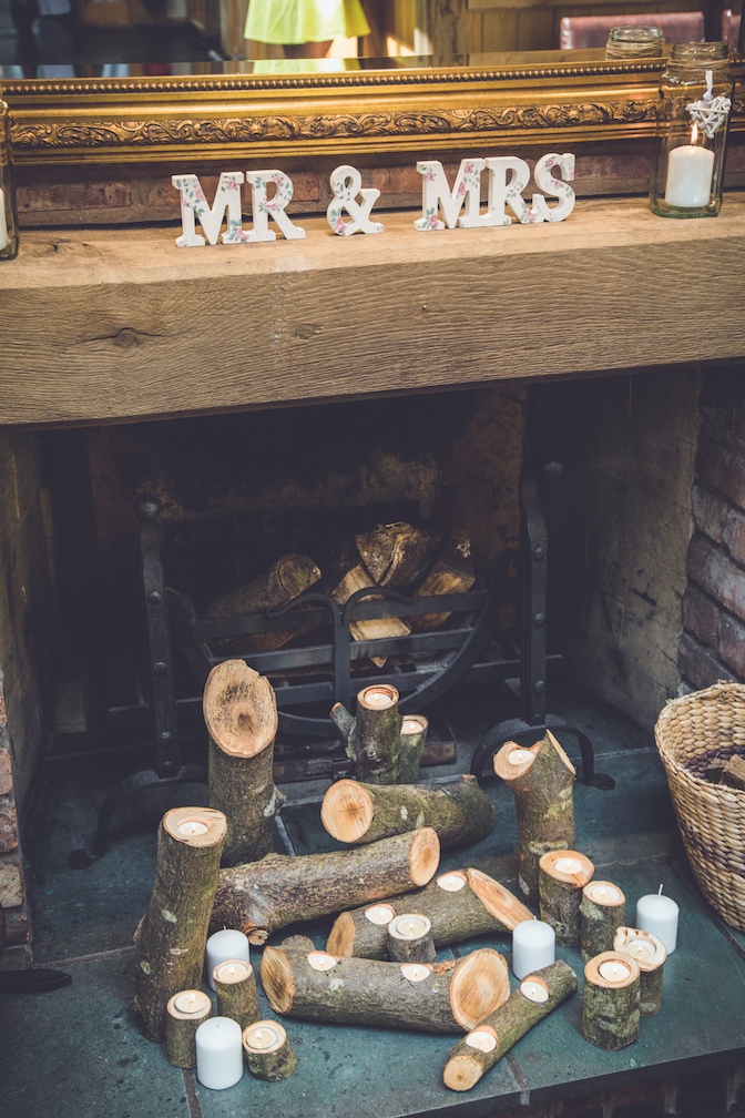 Mr & Mrs Robertson 279.jpg