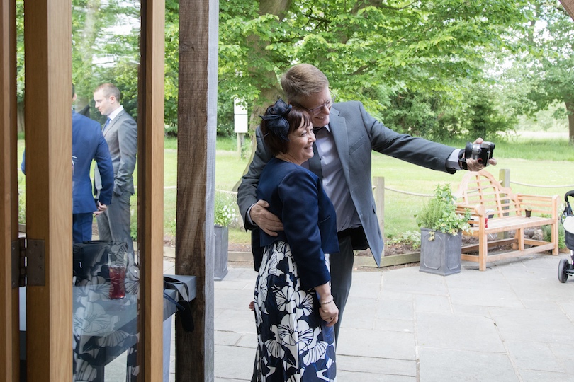 Mr & Mrs Robertson 291.jpg