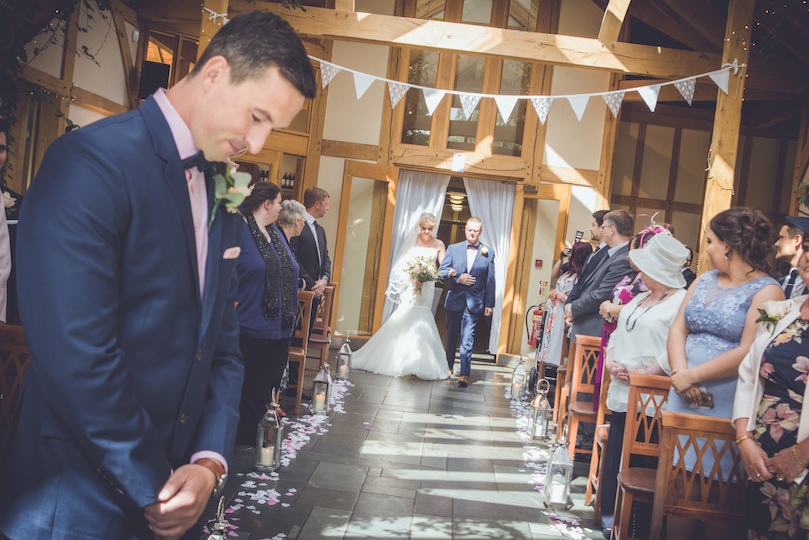 Mr & Mrs Robertson 328.jpg