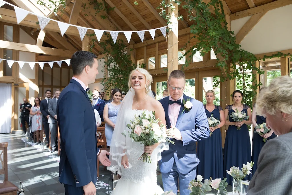 Mr & Mrs Robertson 336.jpg