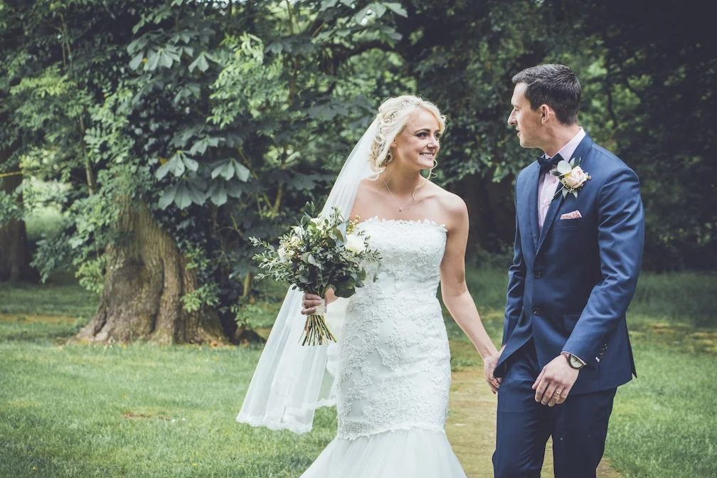 Mr & Mrs Robertson 506.jpg