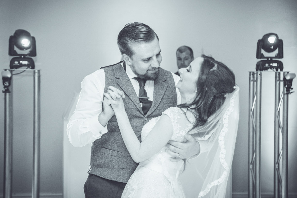 Mr & Mrs Halliwell-593.jpg