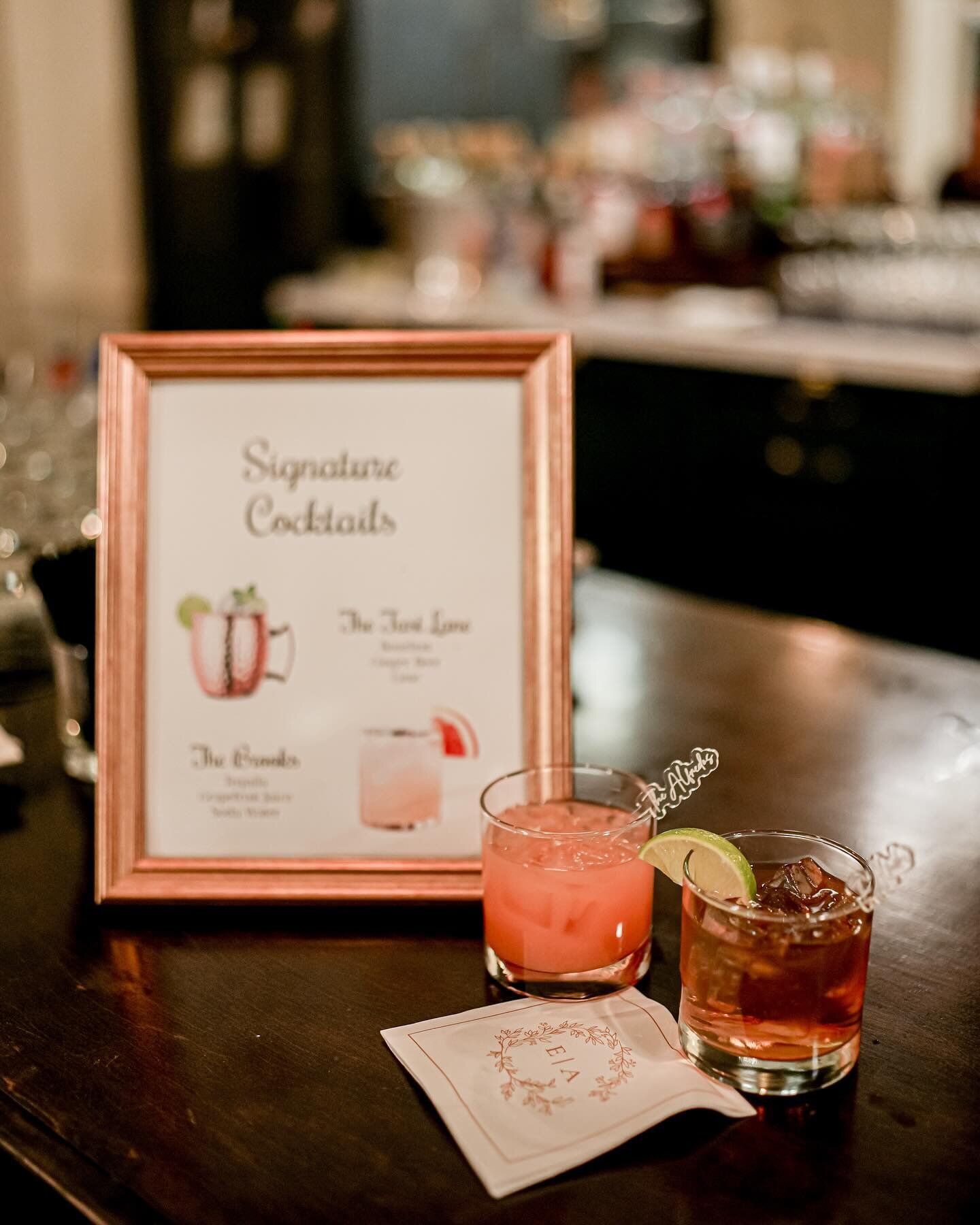 Sip and celebrate with a signature cocktail 🍸 

A trend we&rsquo;re loving is signature drinks to personalize your guests experience. Add a customized stir stick or bar napkin to give it that extra something special. If you&rsquo;ve booked with us, 
