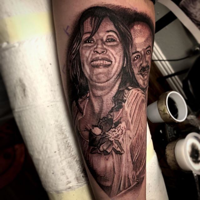 Made this for @bigbam54 today to honor his mother who passed recently. Thanks for letting me make this for you 🙏🏻 #memorialtattoo #sammyhayden #tattoosbysammy #skinartgallery #bng #empireinks #dallastattooartist #portraittattoo #addisontattooartist