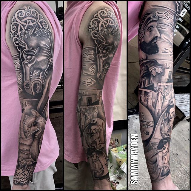 Edwin&rsquo;s Persian inspired piece . Thanks for the trust and dedication Edwin. 🙏🏻 I had a blast working on this for you. 
For an appt please visit my website in my profile. Booking for Jan 2020. #persiantattoo #sleeve #persian #bng #blackandgrey