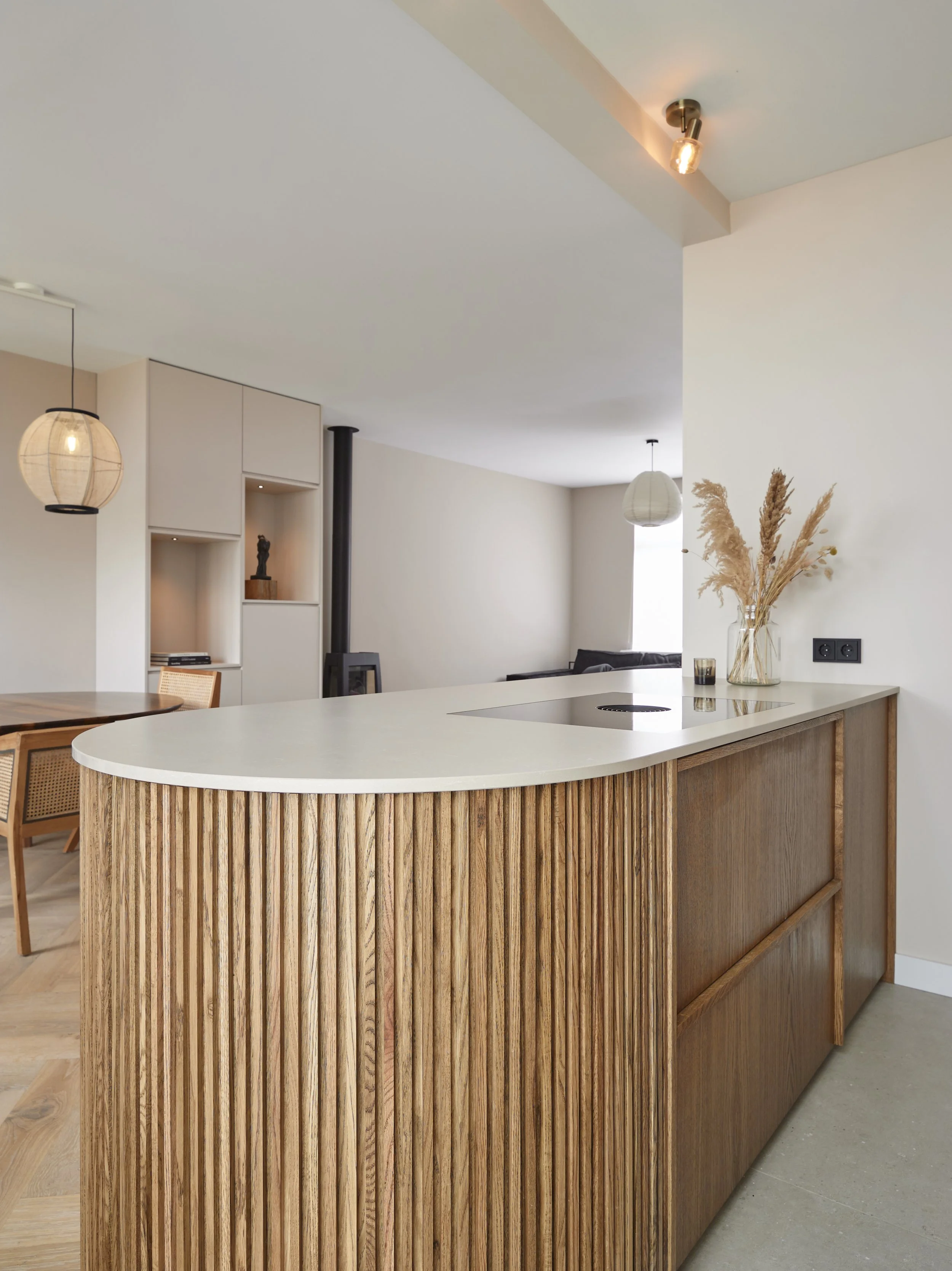 rondekeuken-lovingwoodz-interiorbythijs.jpg