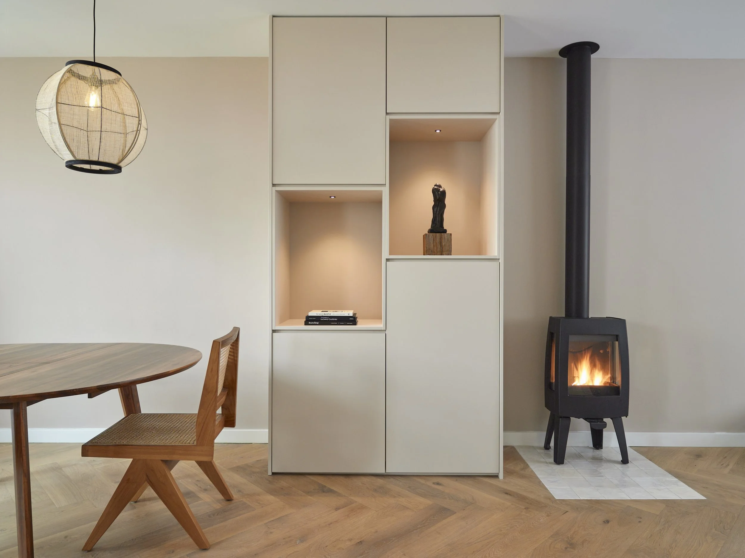 scandinavischdesign-zandtint-woonkamerkast.jpg
