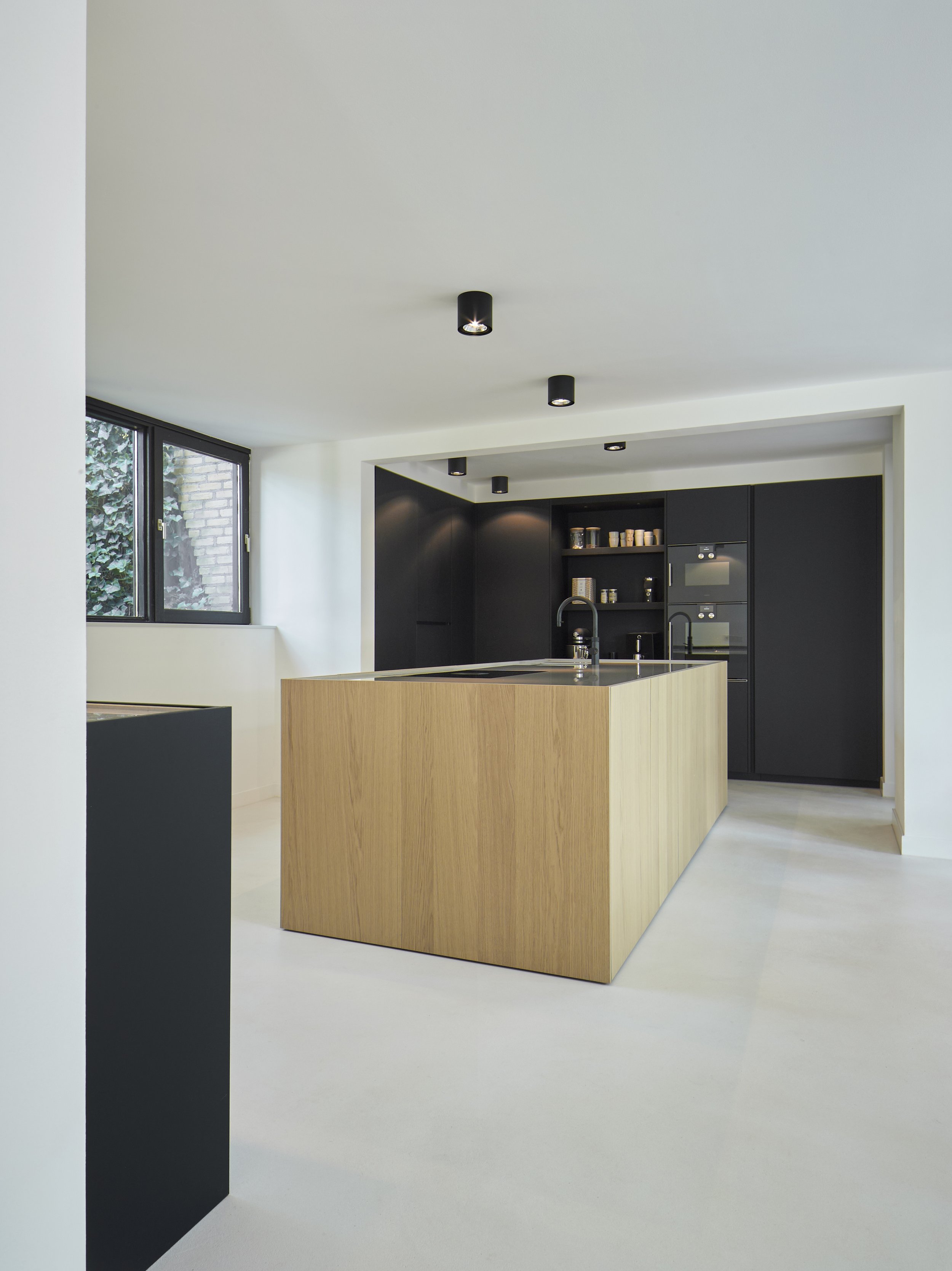interiorbythijs-lovingwoodz-strakkekeuken.jpg