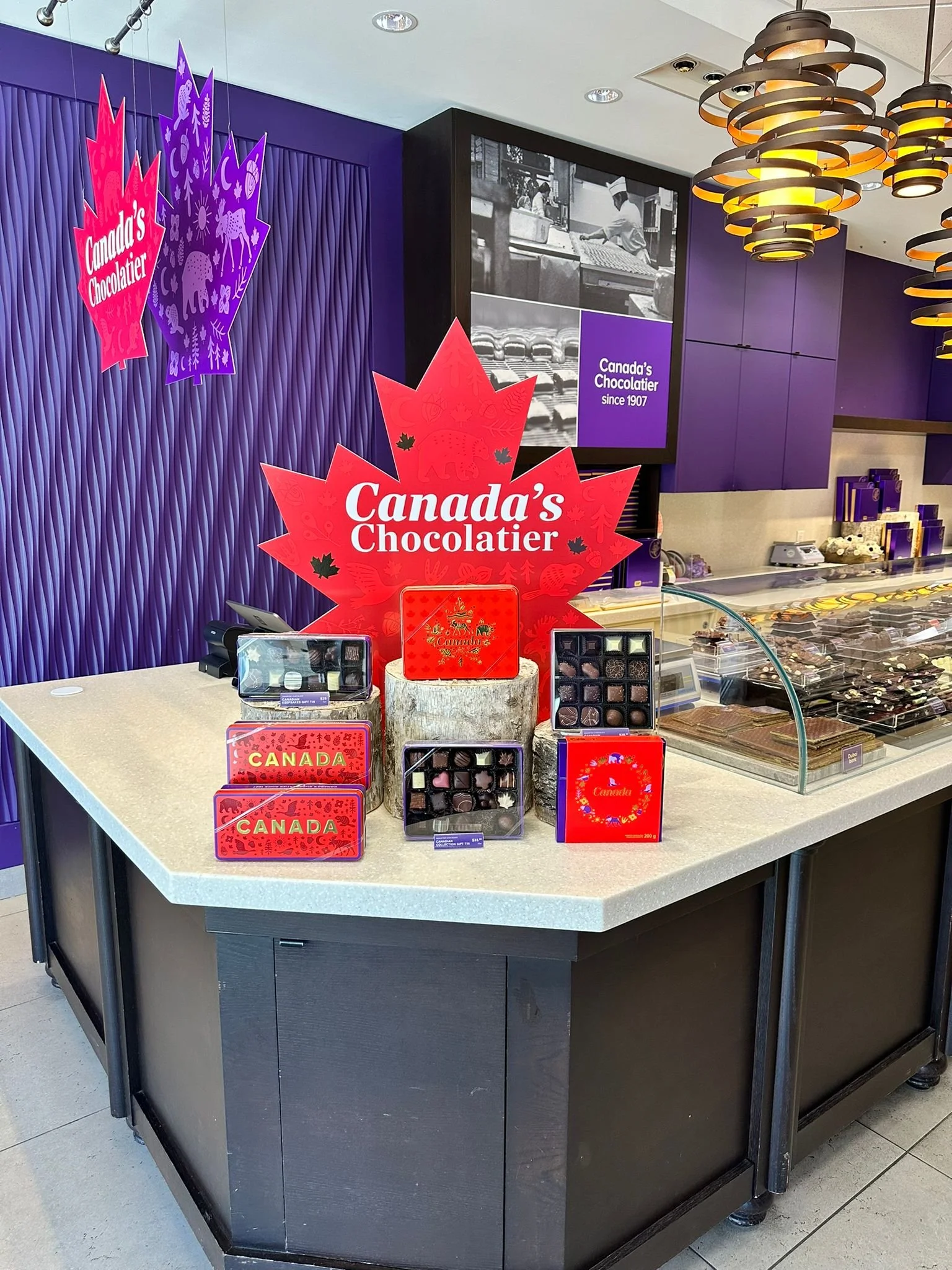 425 feature corner.jpeg