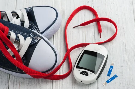 72605946_S_Shoes_shoe lace_heart_Diabetes check_strips.jpg