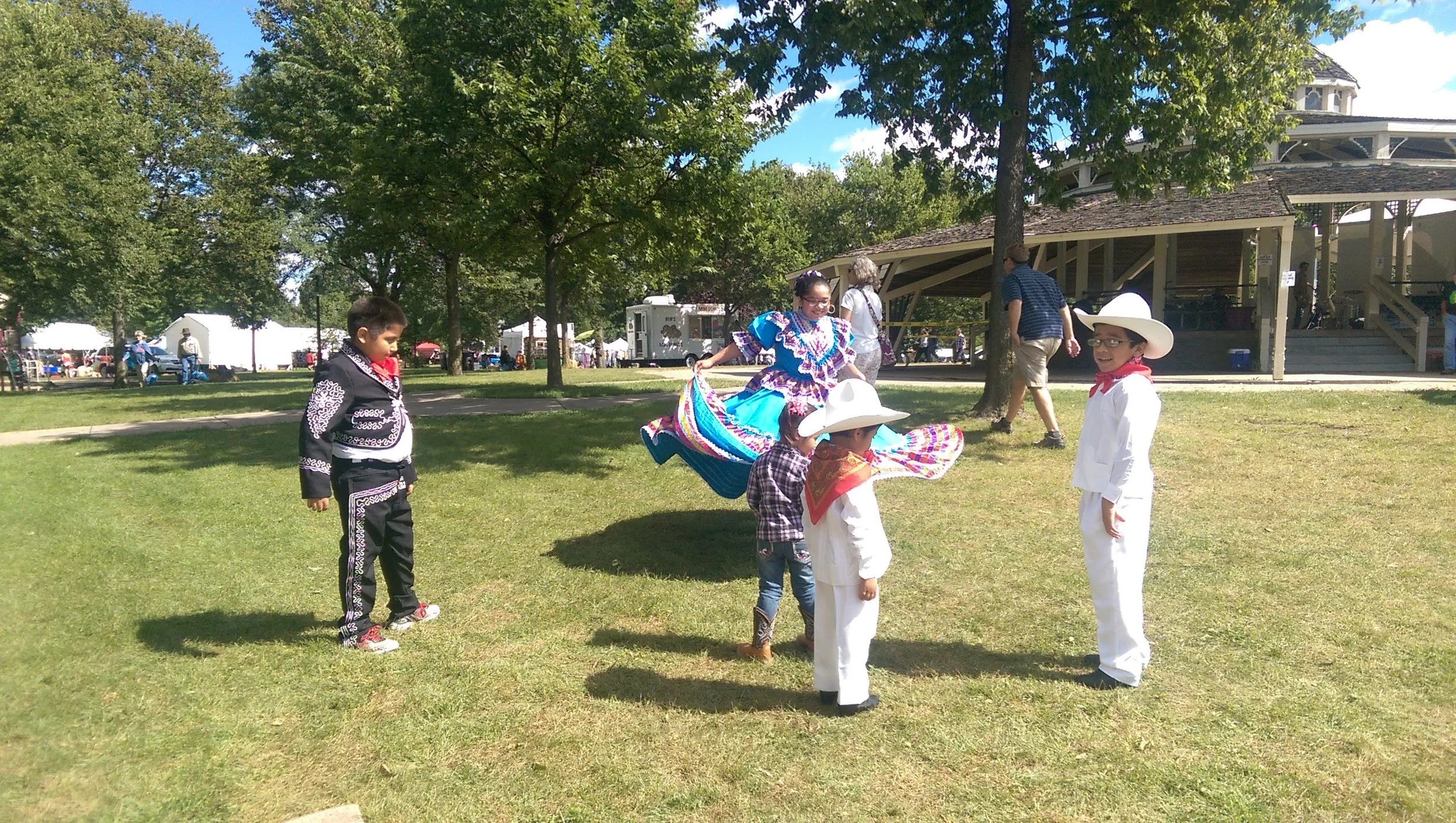 About the festival — Rock Bend Folk Festival