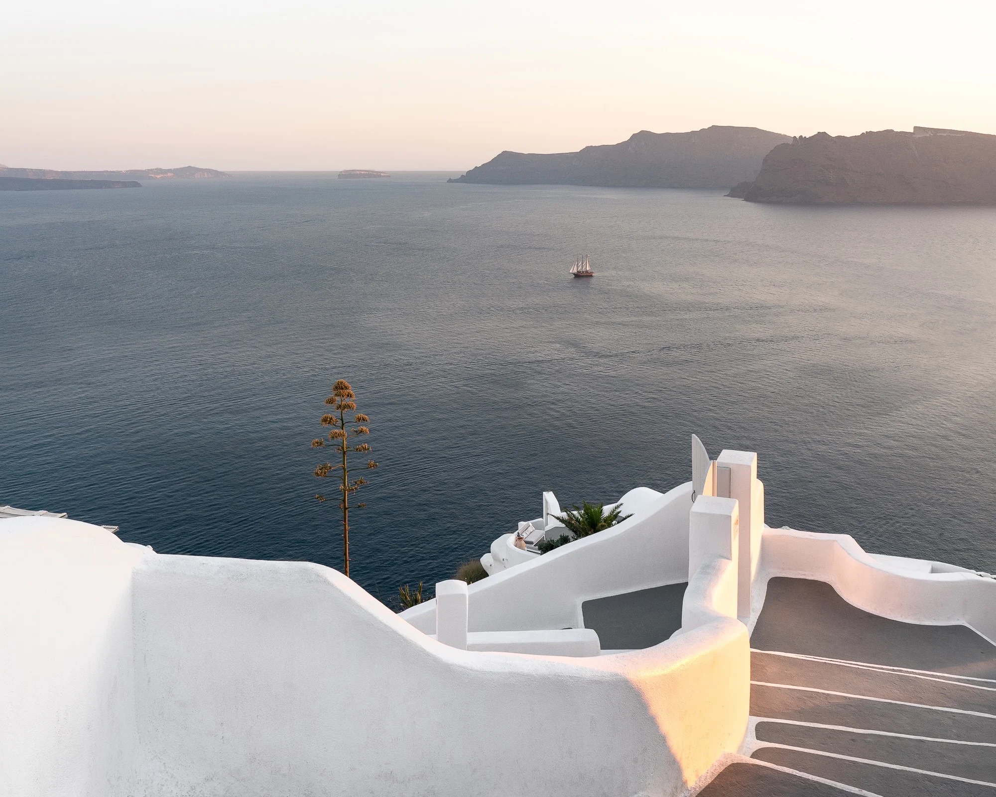 santorini_crop.jpg