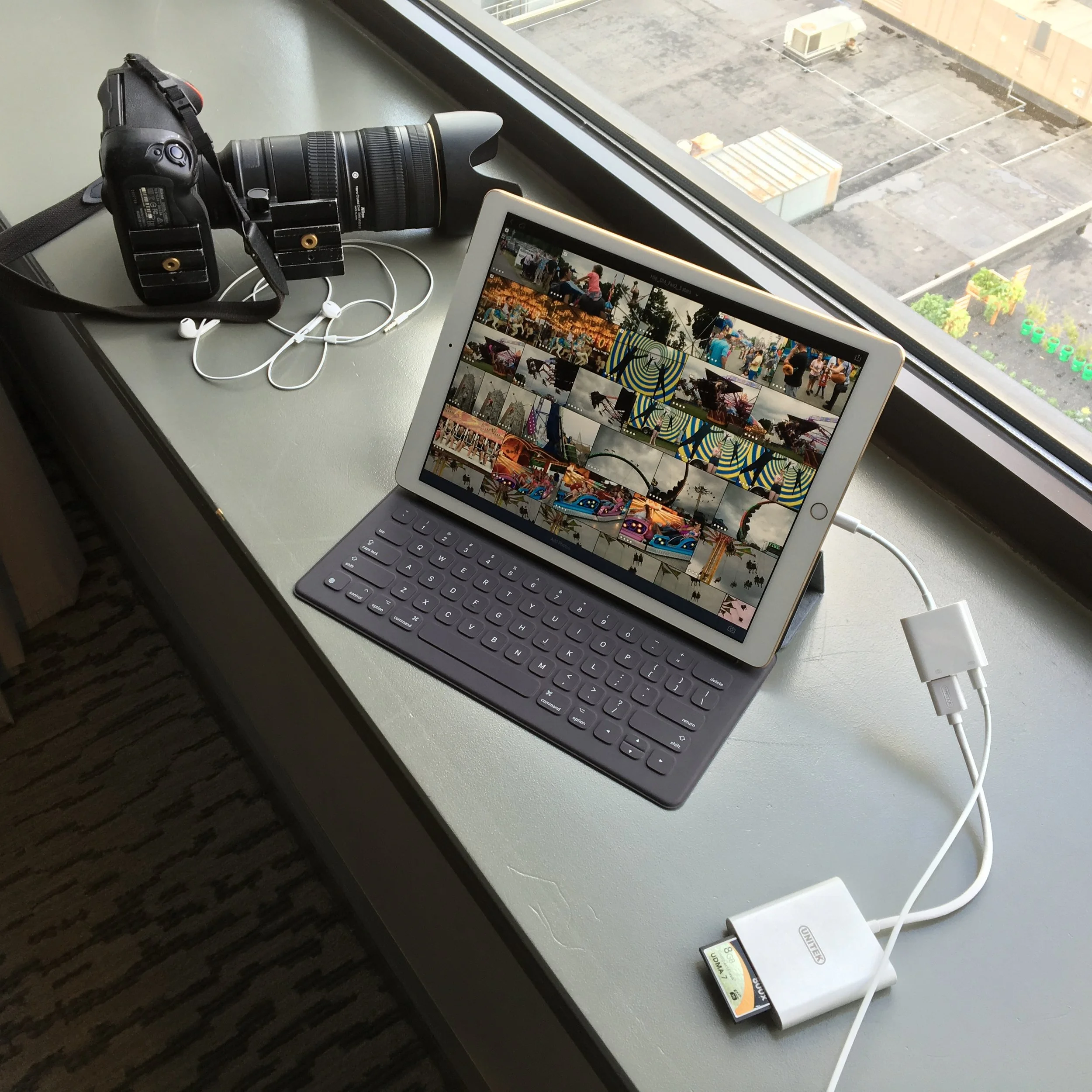 Downloading CF card w/Raw files in hotel rom using Apple Camera Connector Adaptor