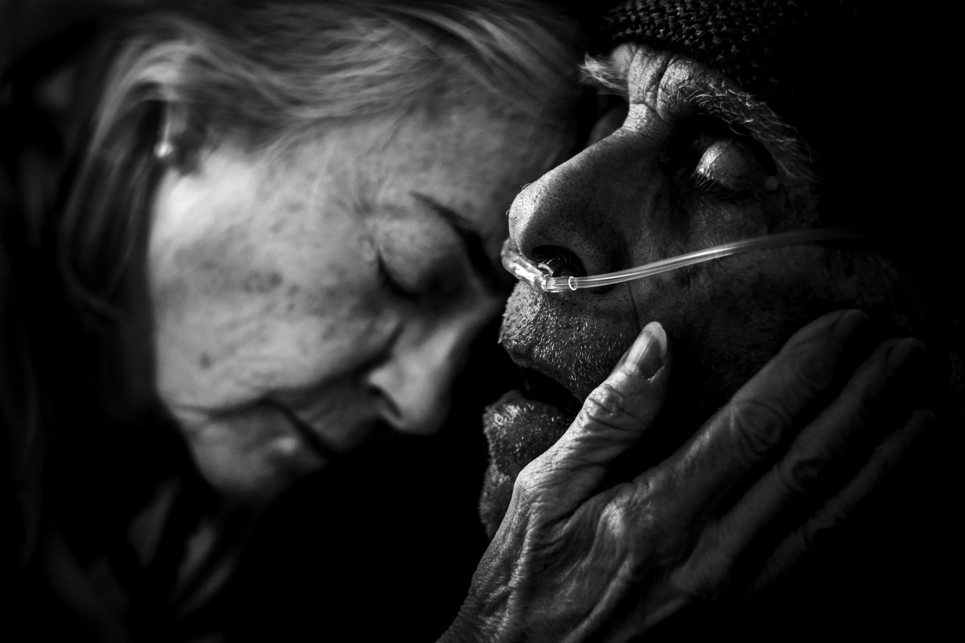 DOUG MENUEZ' FINAL TRIBUTE TO HIS FATHER PLACES FIRST IN 2022 INTERNATIONAL PHOTOGRAPHY AWARDS