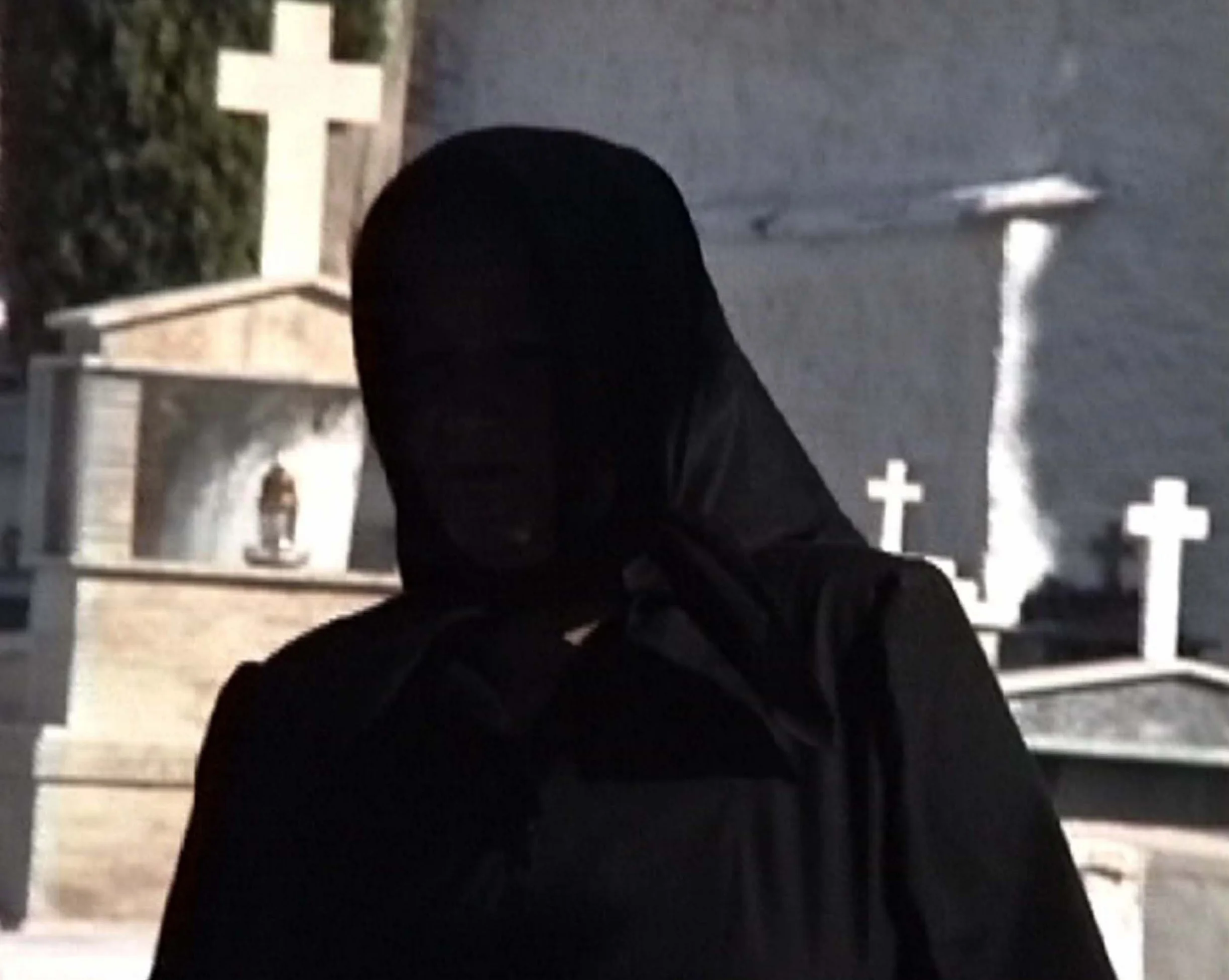  Bread &amp; Death - video still 
