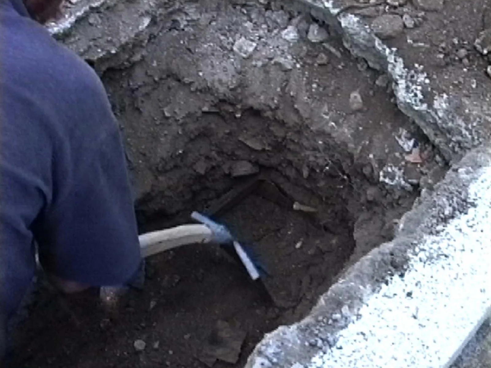  Bread &amp; Death - video still 