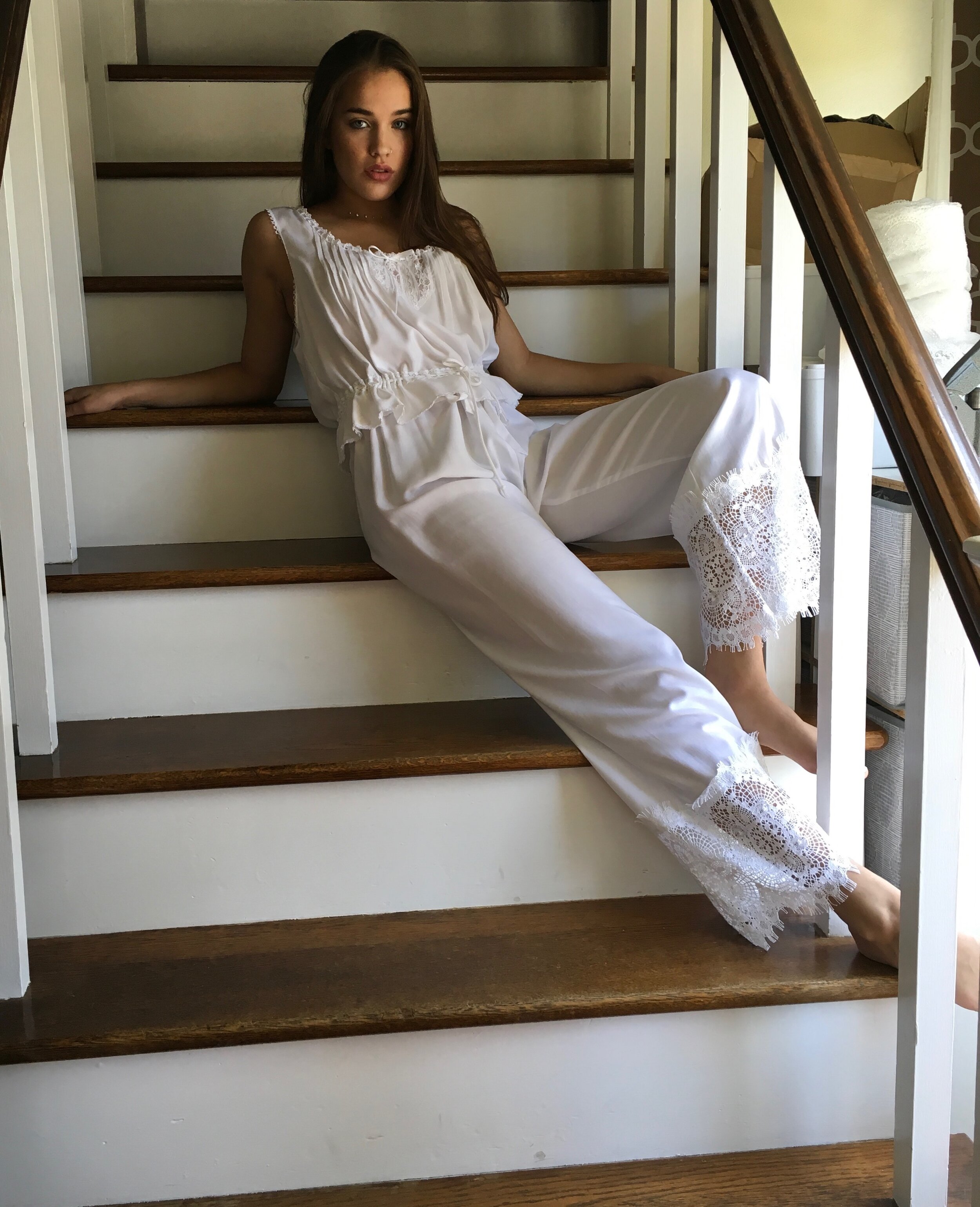 HIGH WAISTED LOUNGE PANTW/LACE HEM          SBP-724-VP