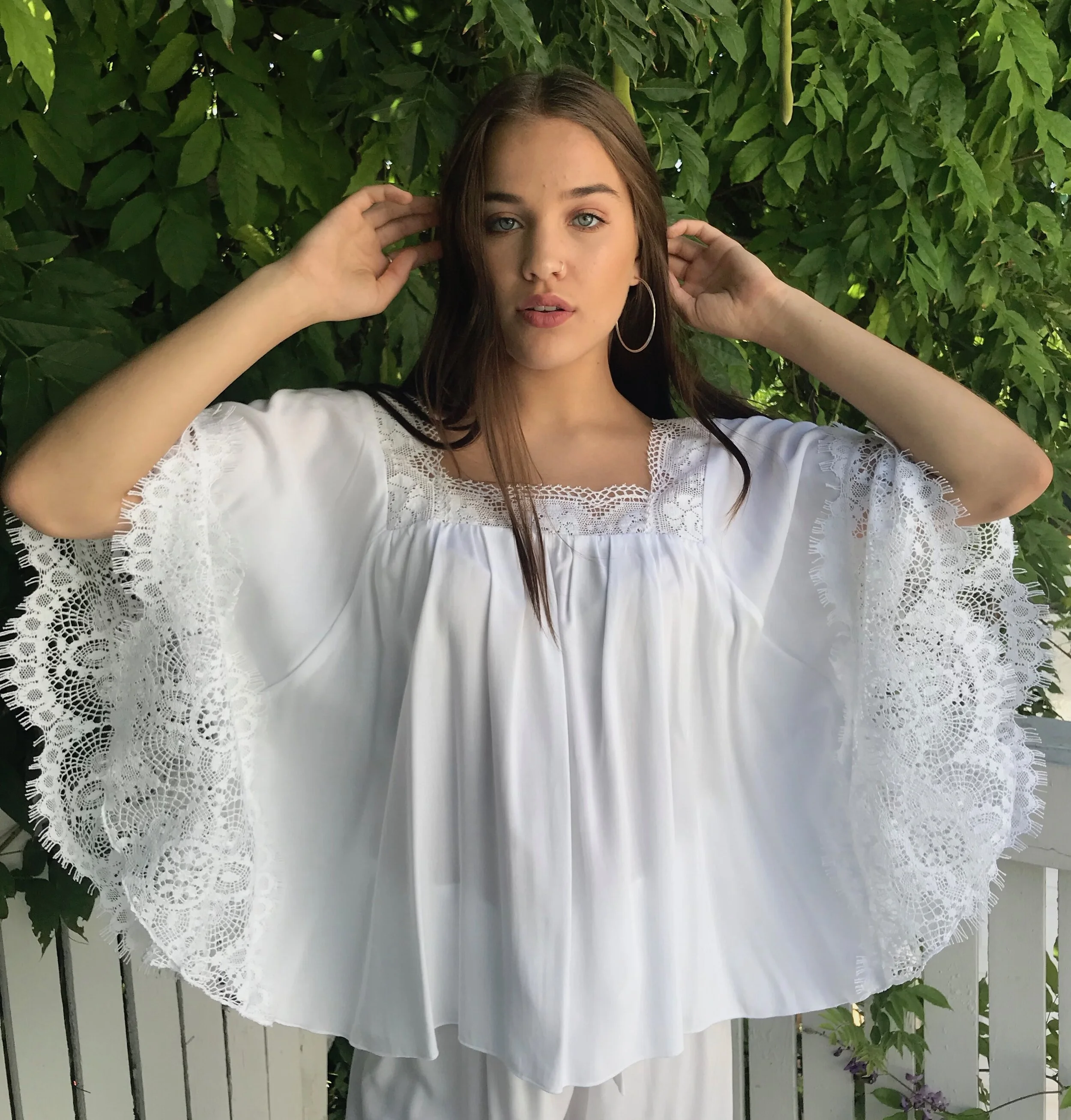 CLUNY LACE TOP      SBT-321-VP   in white