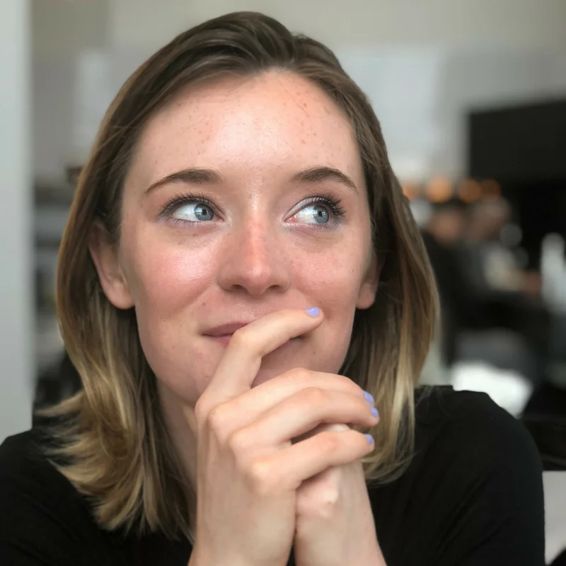 Producer / Production Manager / Marketing Director Caitlin Combe Caitlin Combe is from Ireland but was brought up in South East Asia. She graduated from Emerson College in December 2016 with a B.A. in Film Production. She works best when she is surrounded by creatives who are equally driven and invested as she is. She has previously spent time at Annapurna Pictures, FilmNation Entertainment, and Management 360. She says that making this web series was the best decision she has ever made. She has enjoyed working with absolutely everyone involved and can't wait to see where Twenty brings us all.